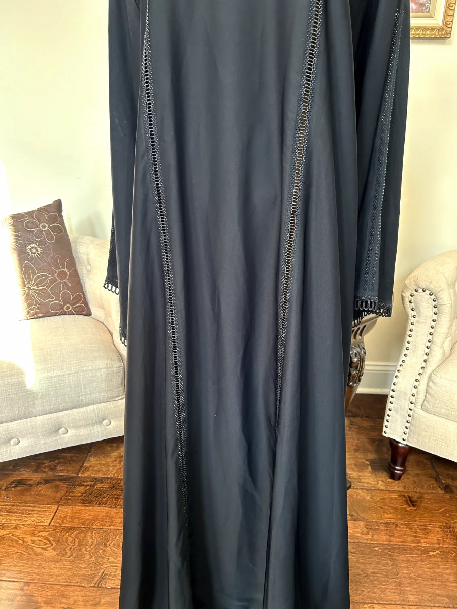 Plain Abaya with laces
