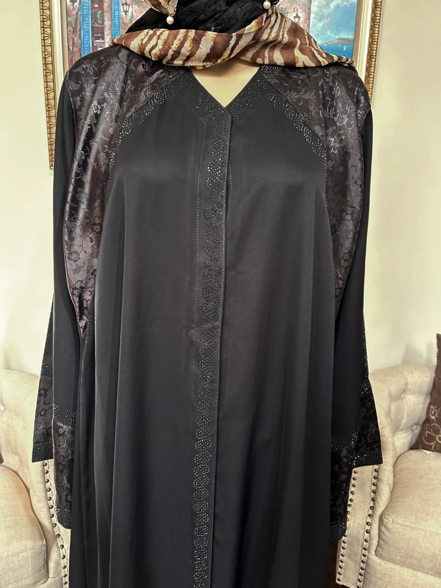 Self Stonework Abaya
