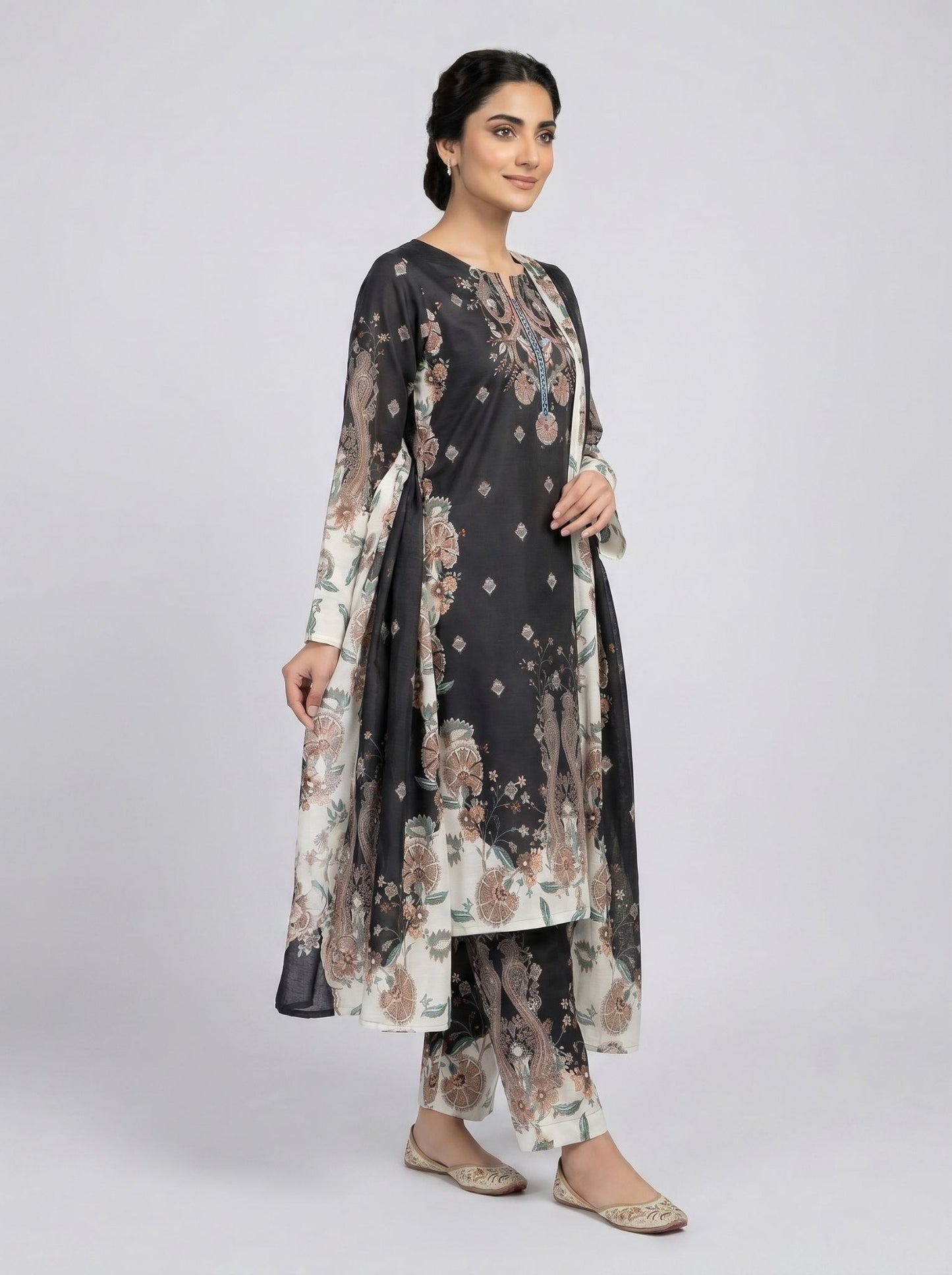 3 pcs Long length Banadorya lawn dress with self print. Comes with plazo and Dupatta