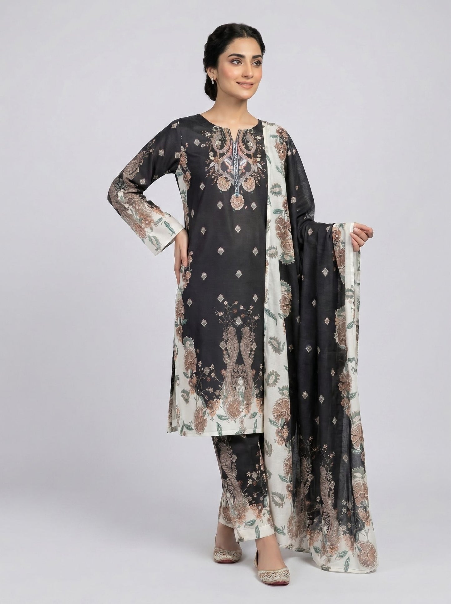 3 pcs Long length Banadorya lawn dress with self print. Comes with plazo and Dupatta