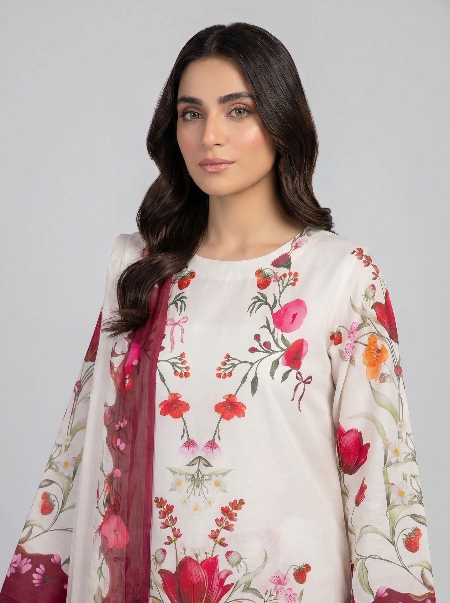 3 pcs Long length Banadorya lawn dress with self print. Comes with plazo and Dupatta