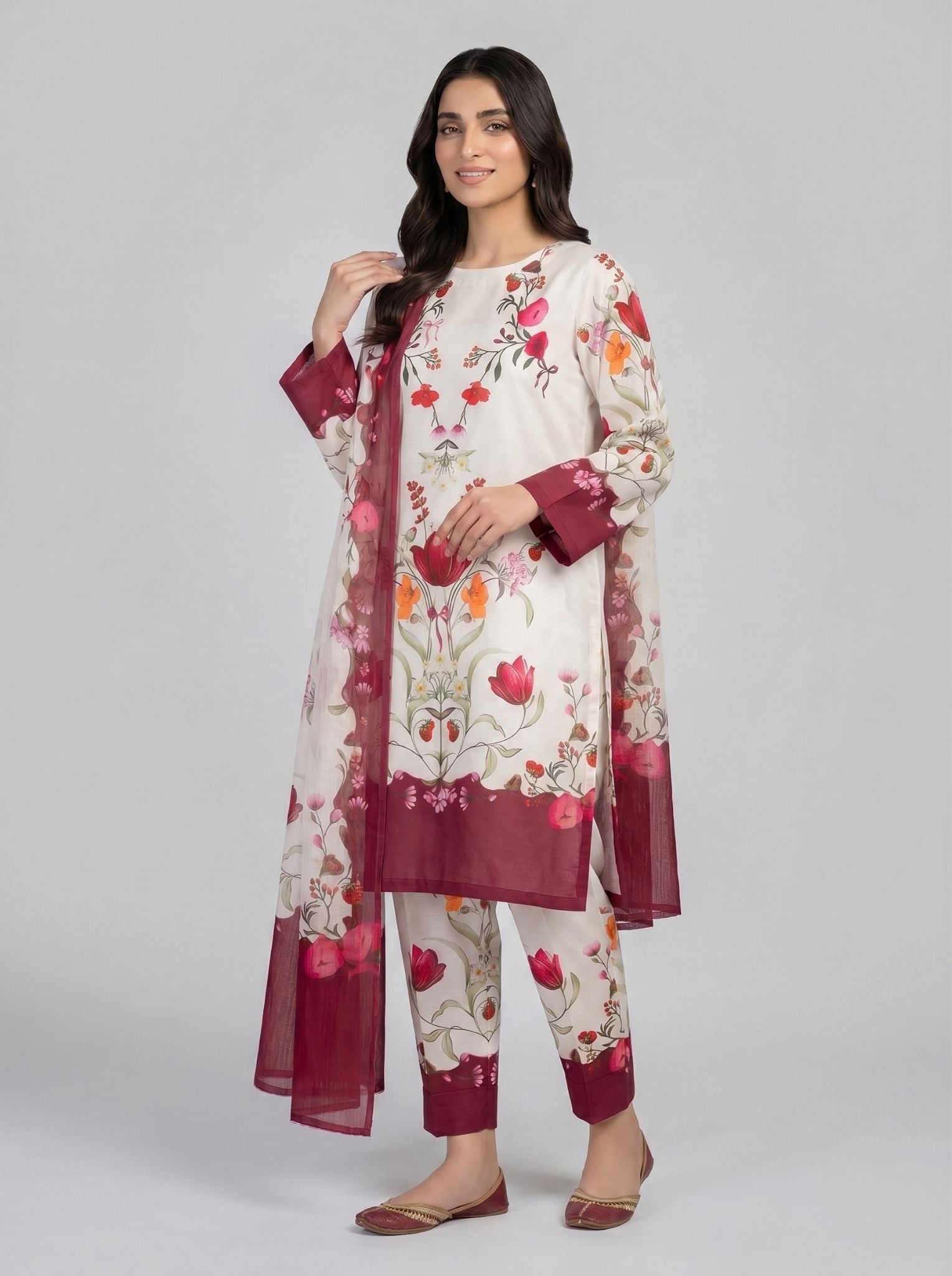 3 pcs Long length Banadorya lawn dress with self print. Comes with plazo and Dupatta