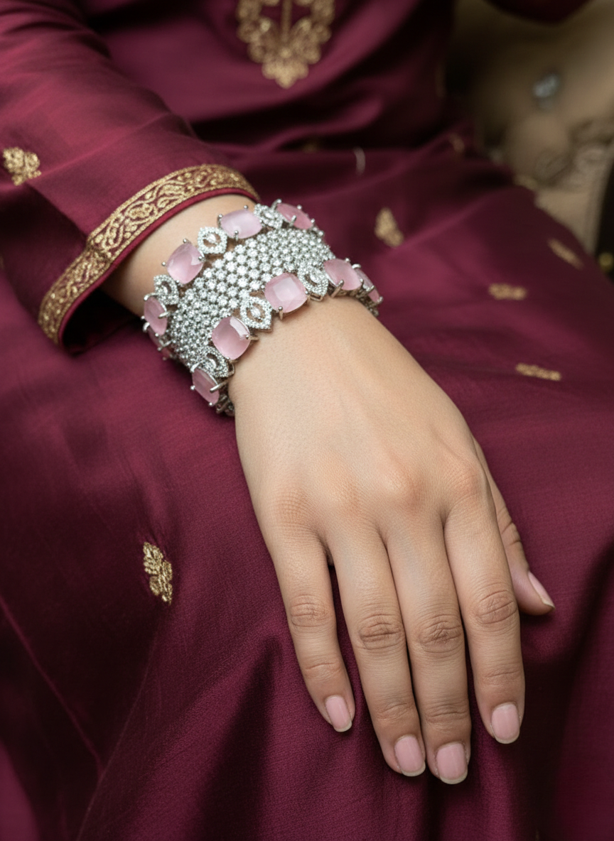 Bracelet set with bangles