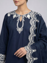 3 pcs embroidered viscose dress comes with plazo.