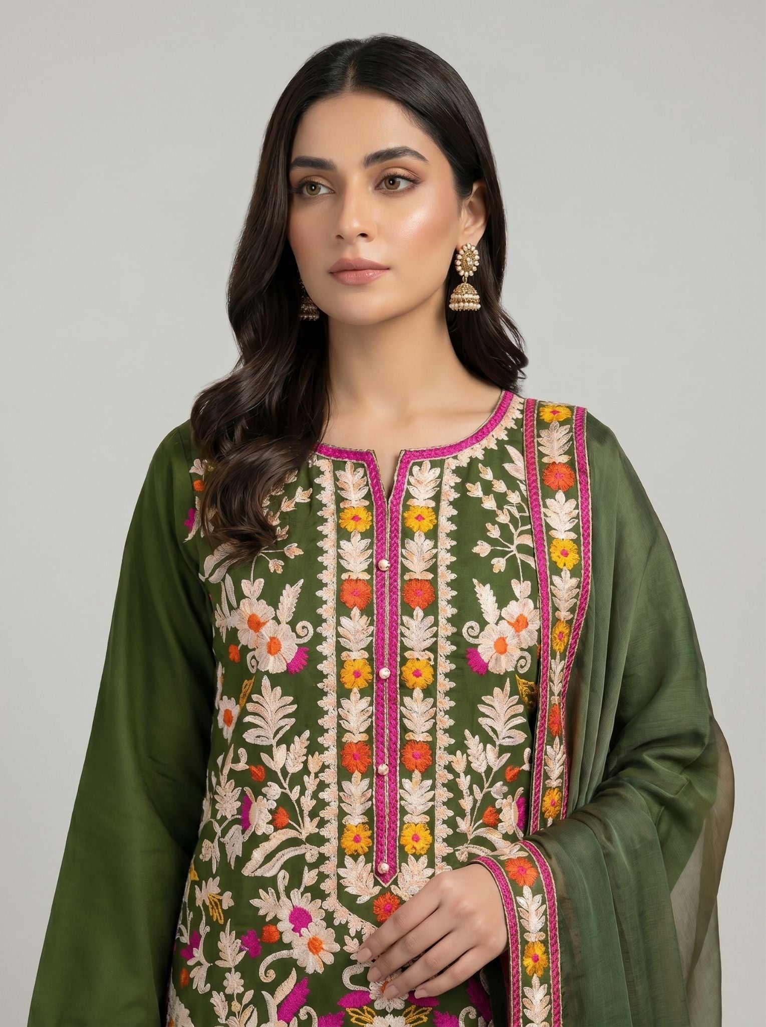 3 pcs embroidered viscose dress comes with trouser.