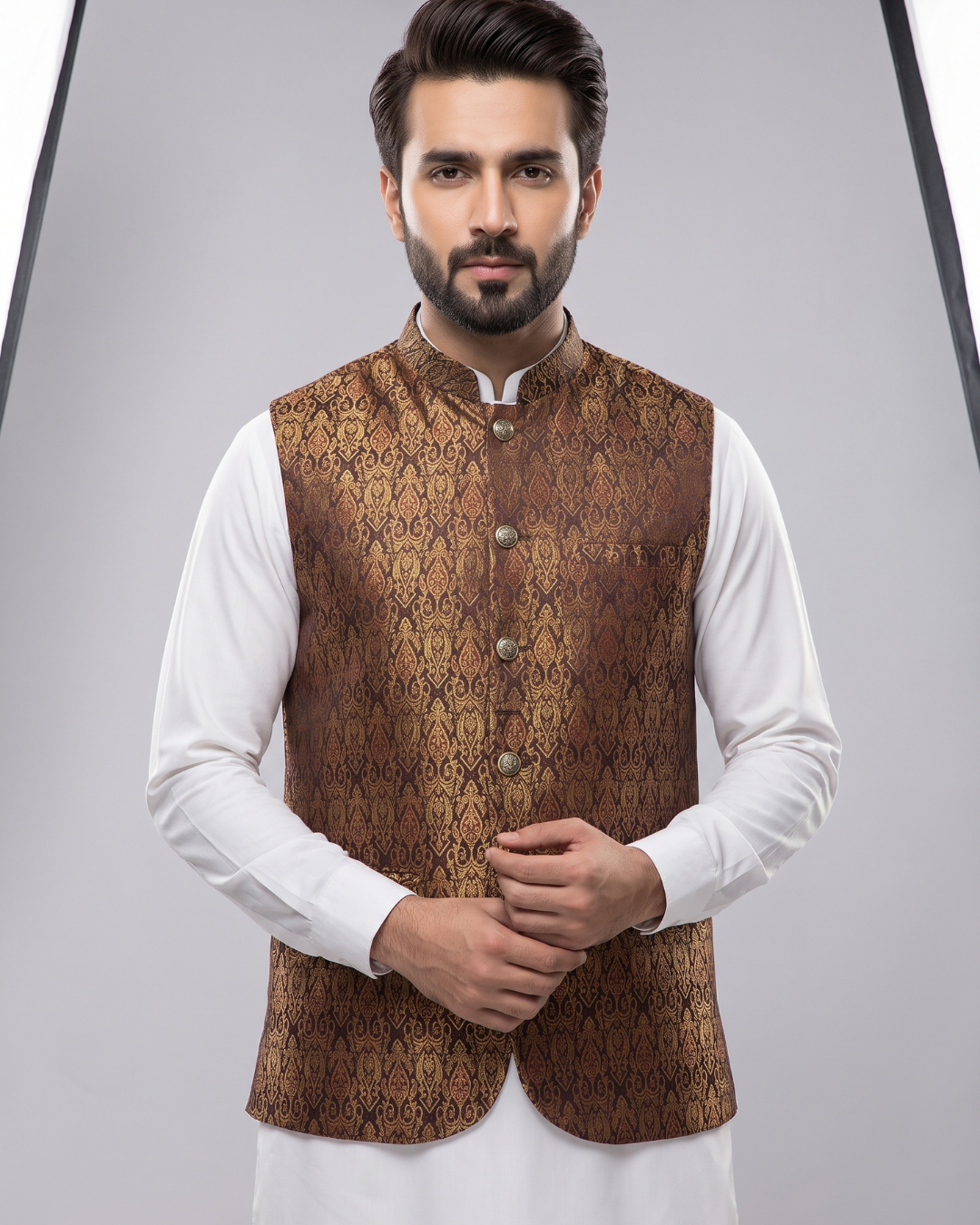 Mens waistcoat in Silk Fabric