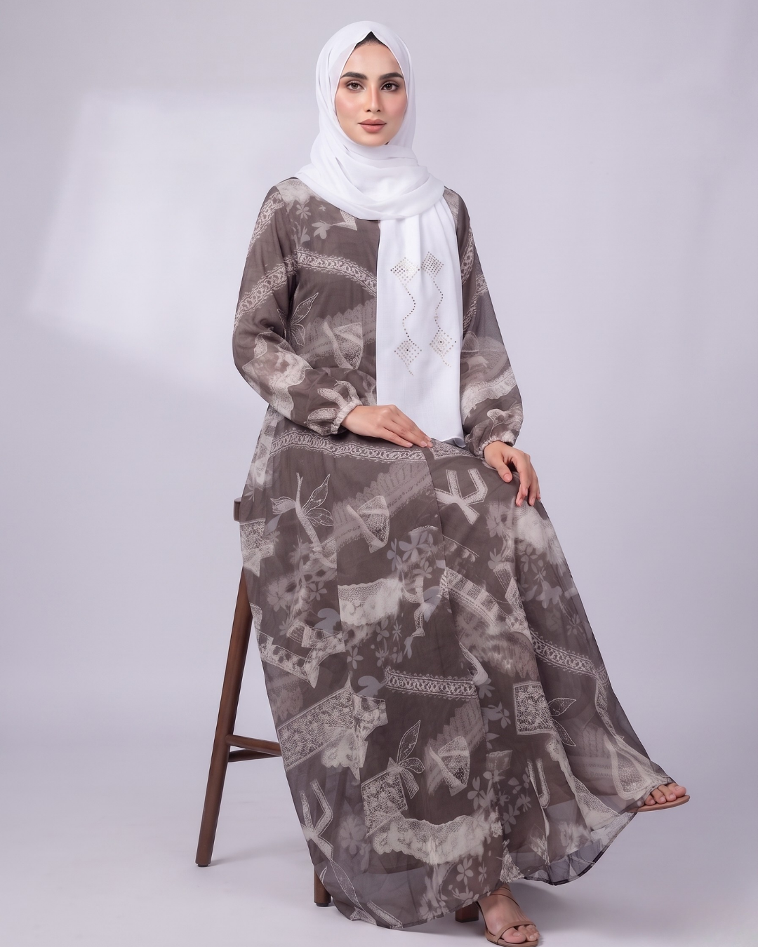 Front Closed Floral Abaya