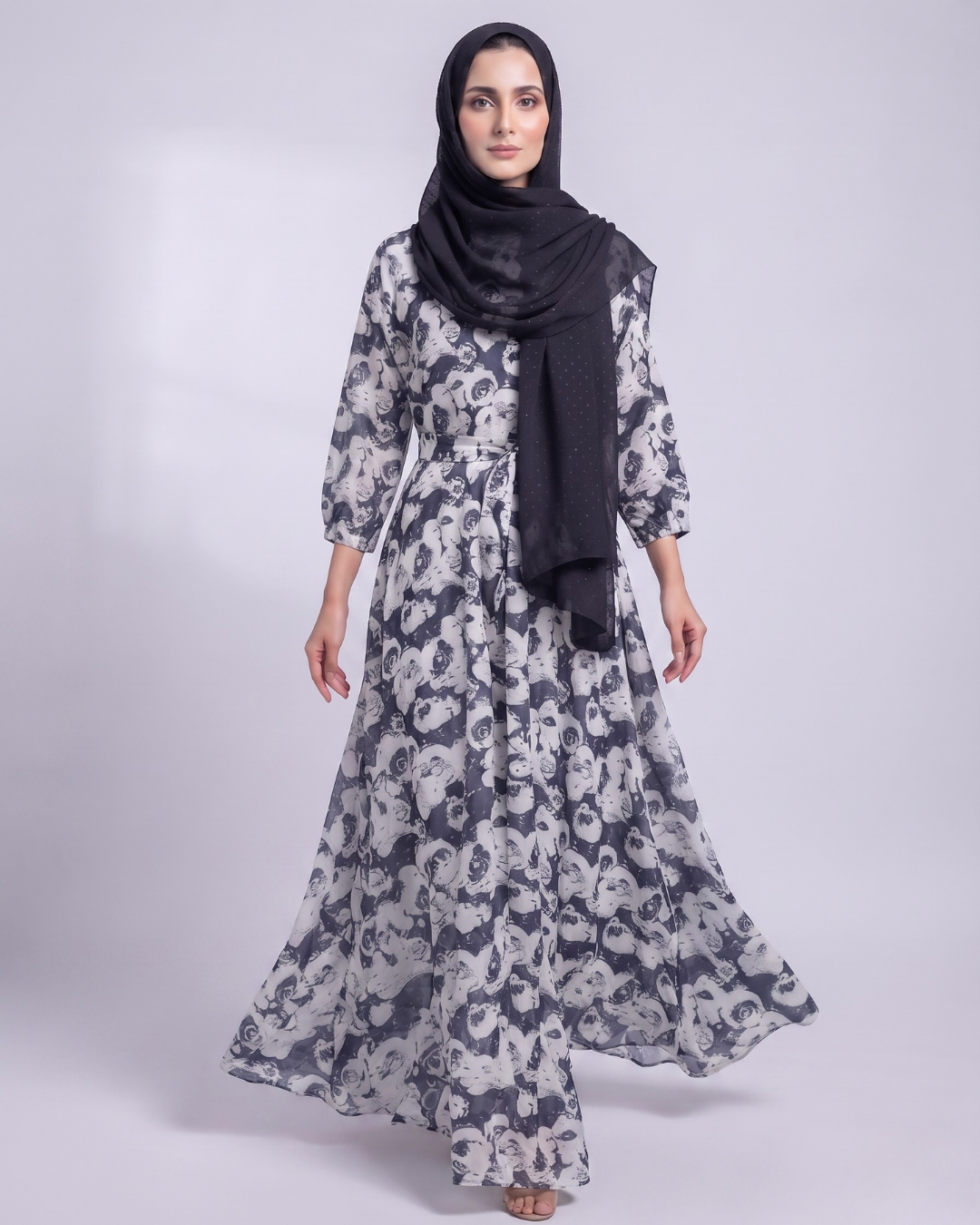Front Closed Floral Abaya