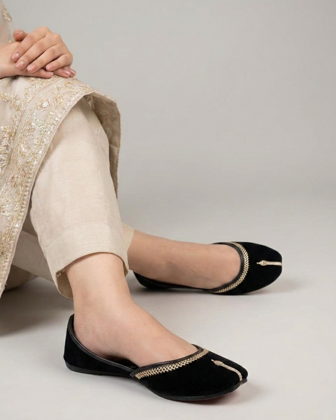 Valvet embroidered Khussa