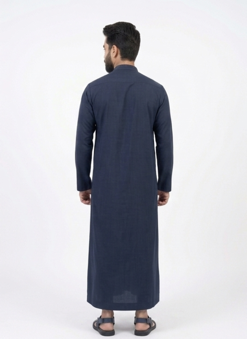 Pakistani men's thobe in the USA