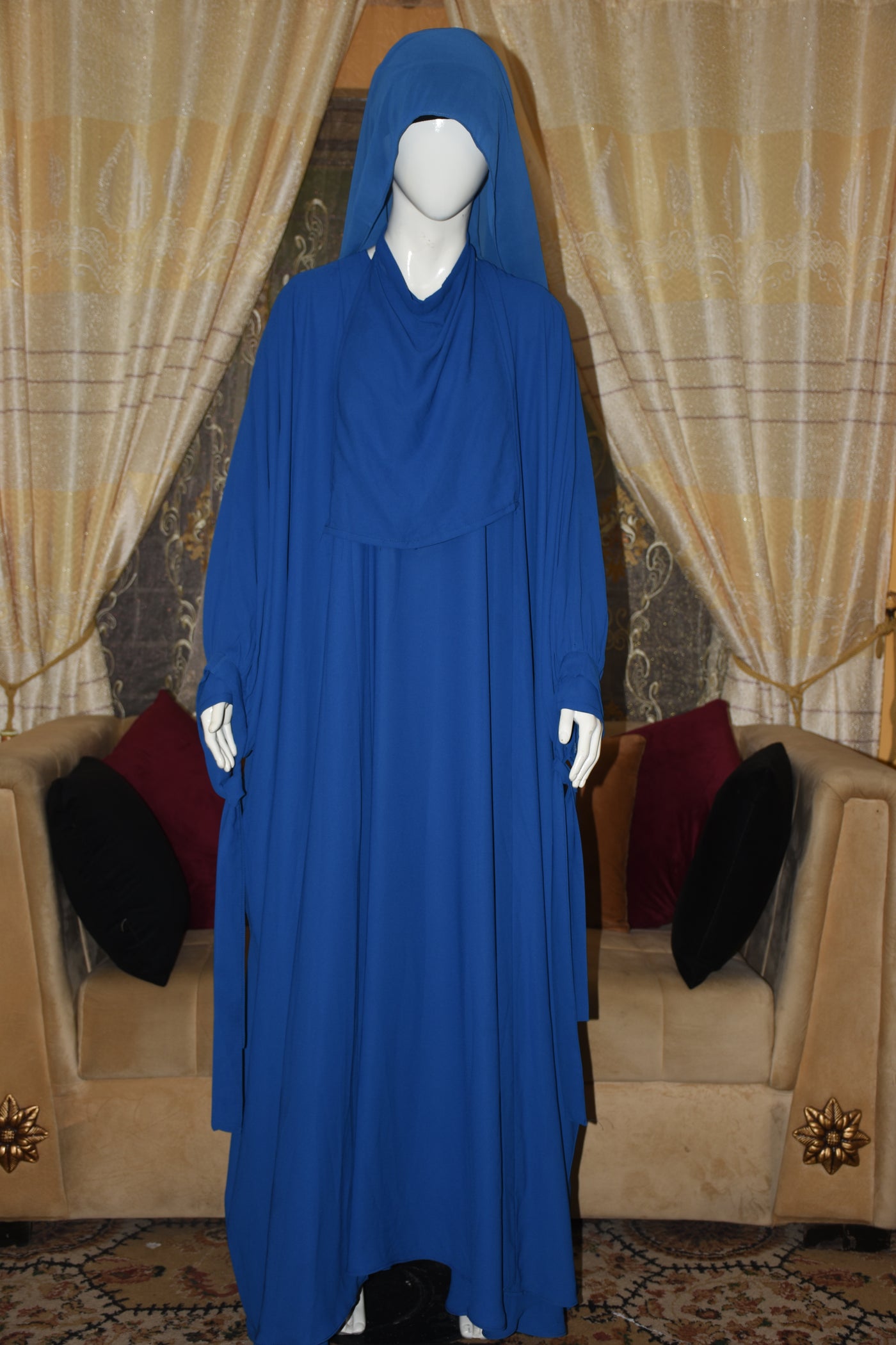 Separate inner gown with front open gown in Chiffon