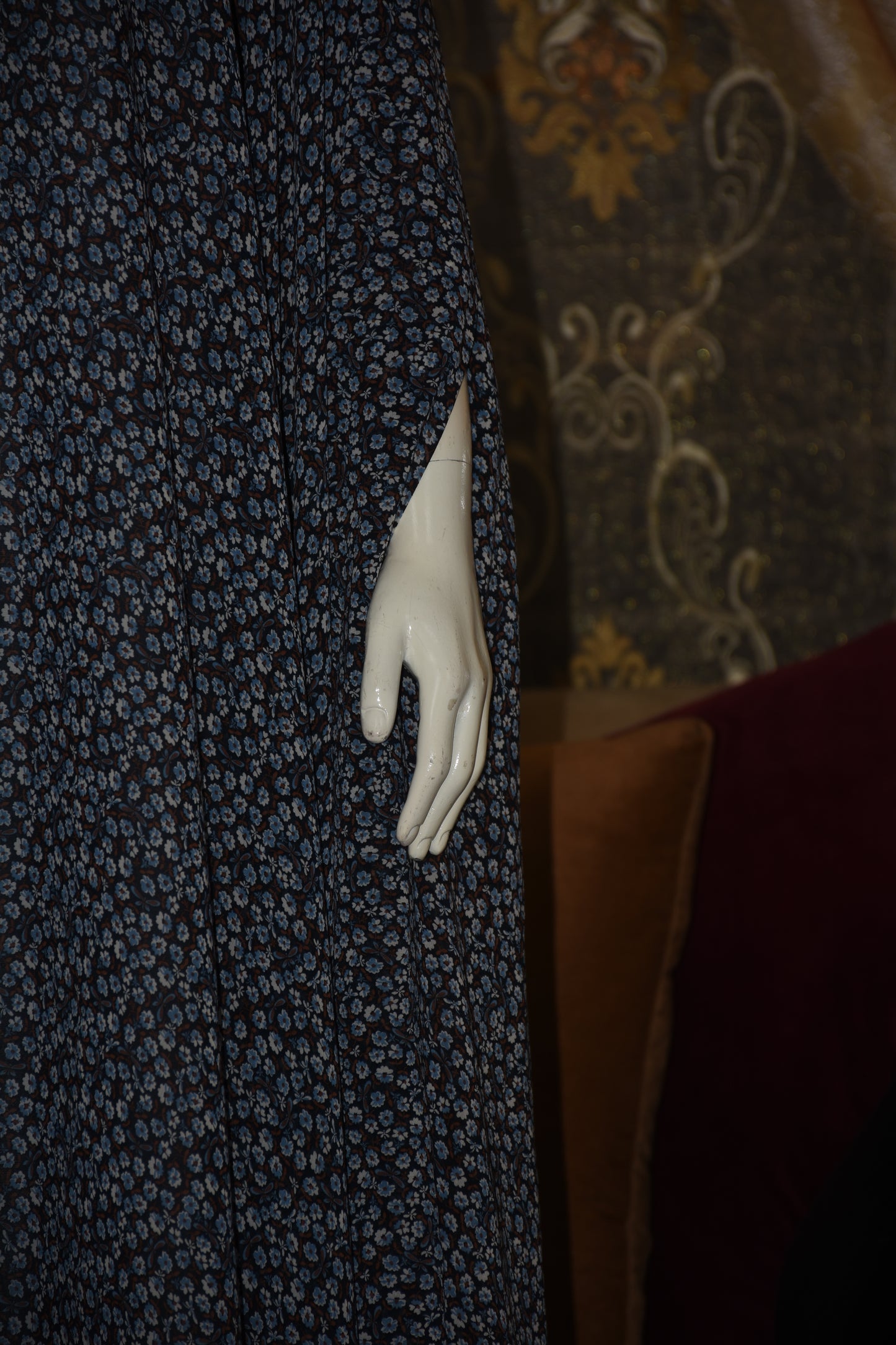 Chiffon butterfly abaya with separate upper and inner gown