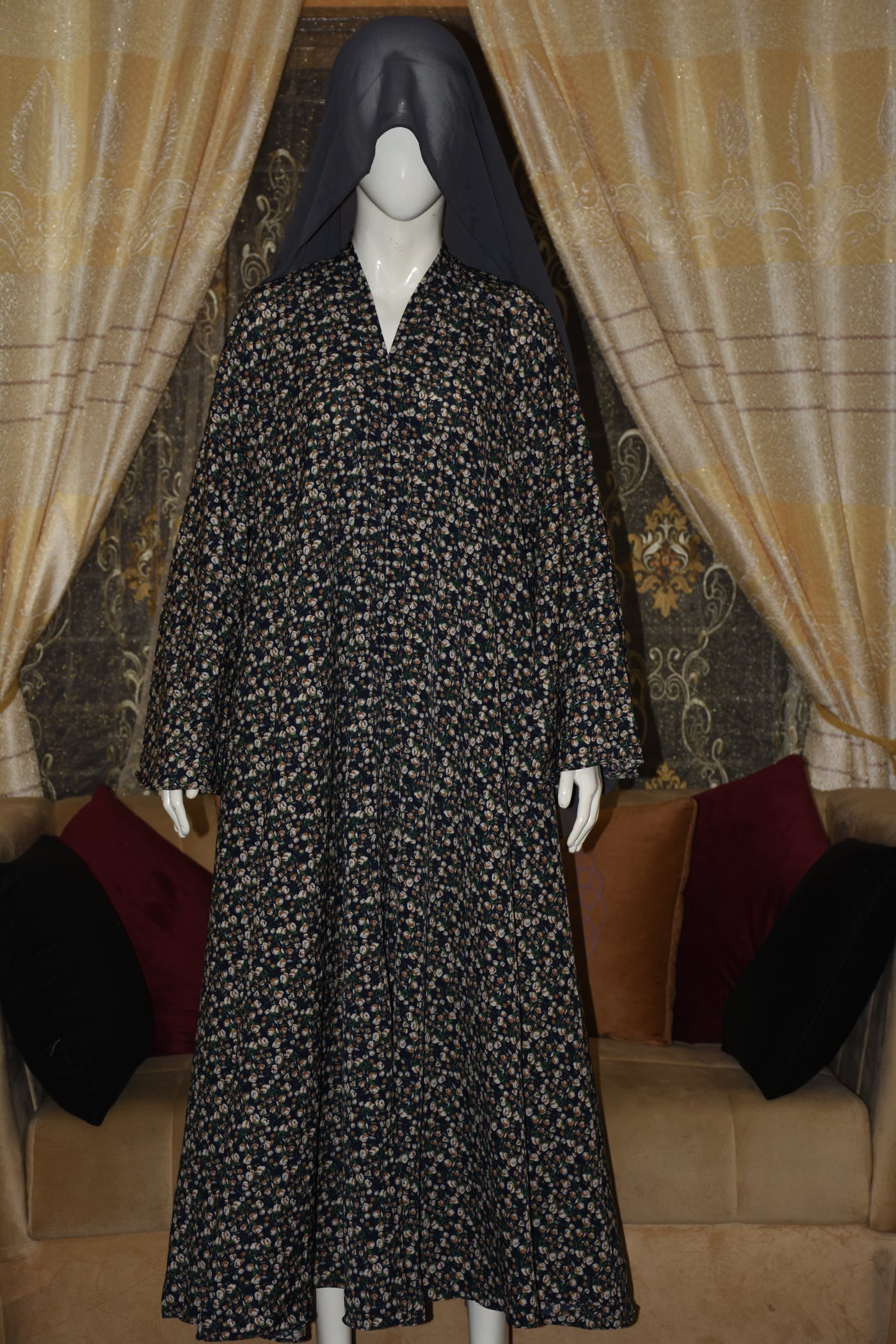 Front open lightweight georgette abaya with wide flayer