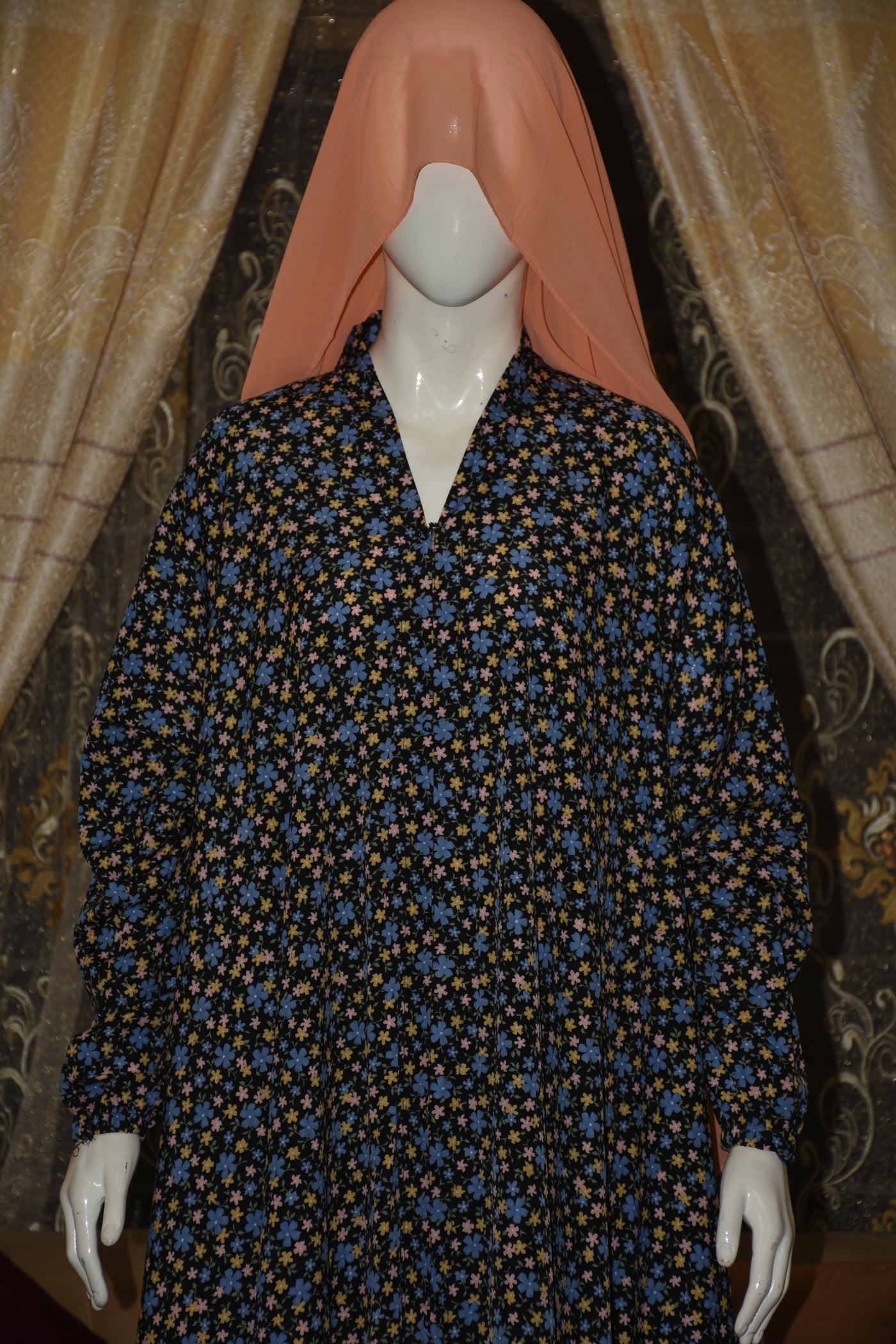 Front open lightweight georgette abaya with wide flayer