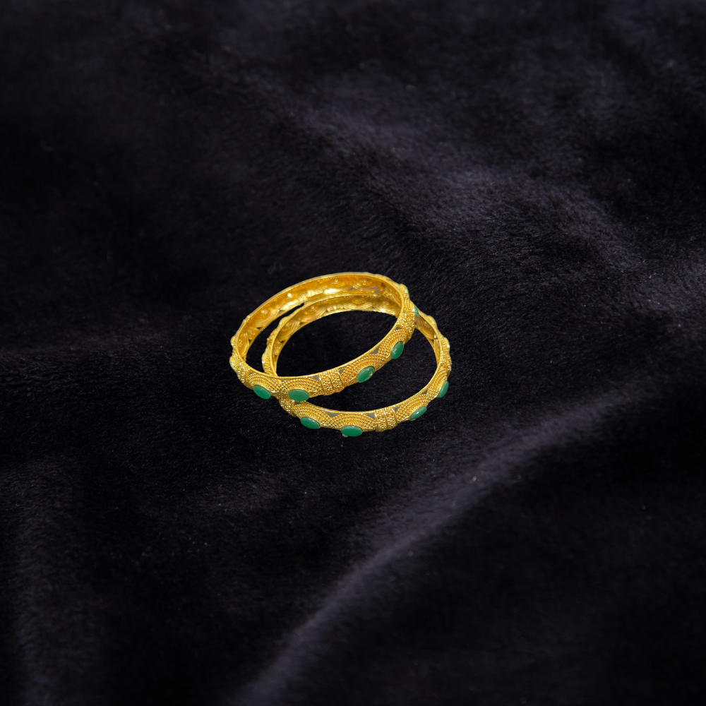 One carat bracelet with stone work