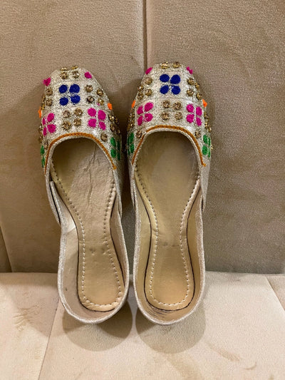 Girls Khussa with Embroidery