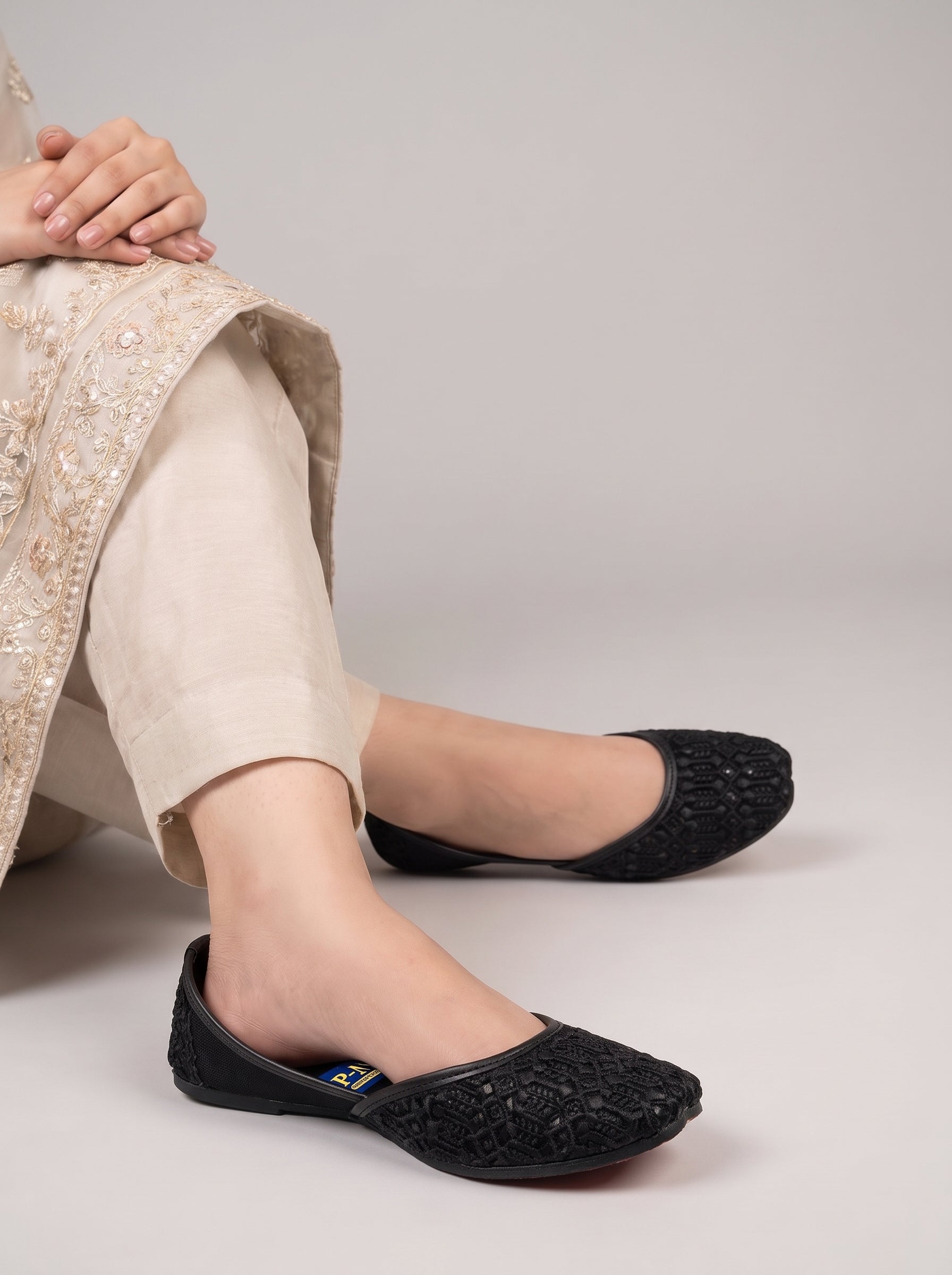 Valvet embroidered Khussa