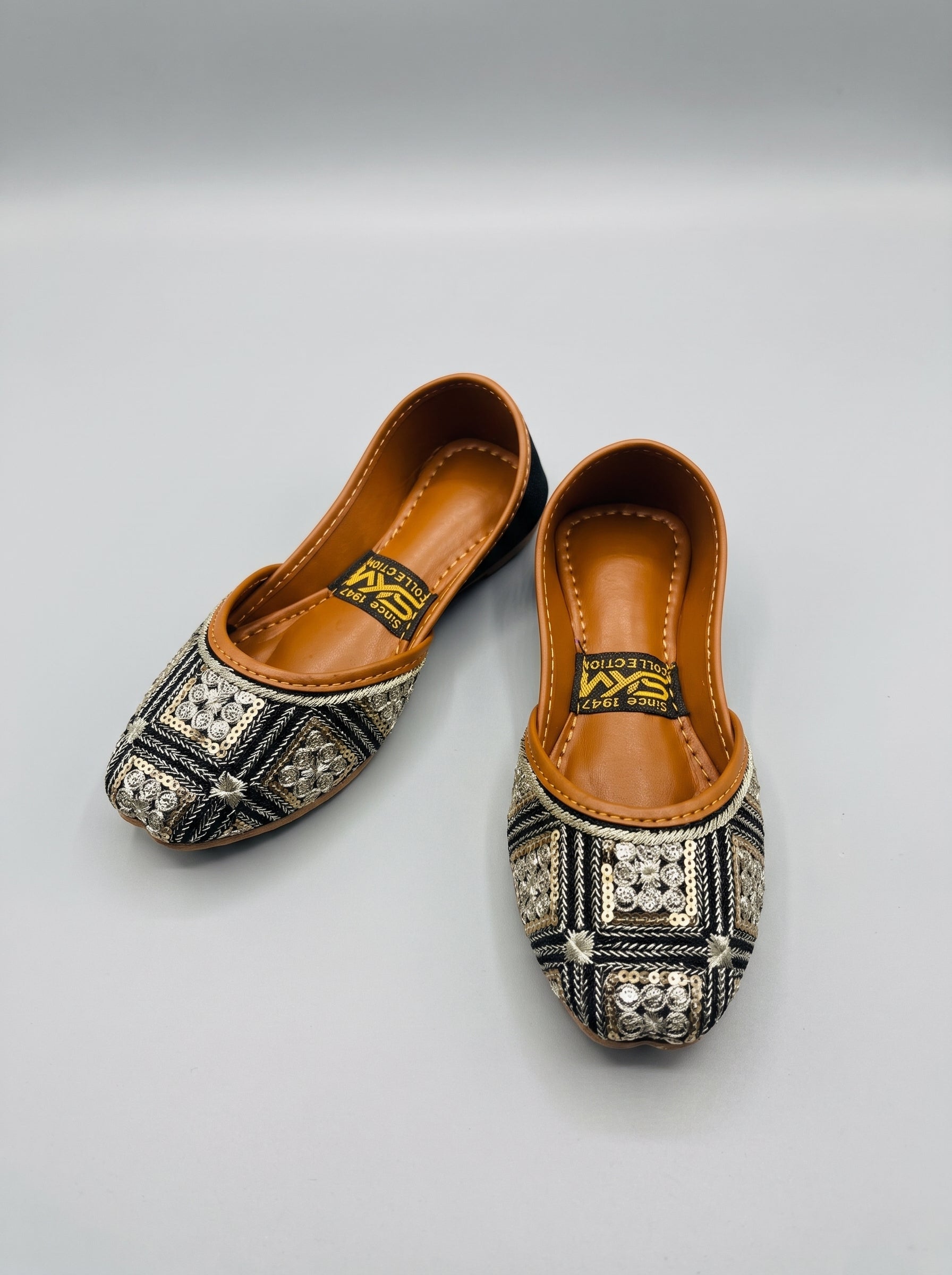 Embroidered Kids Khussa