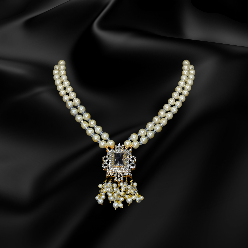 Pearl White Necklace Set