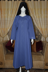 Two-in-one reversible Abaya that can be worn from either side