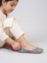 Embroidered Kids Khussa