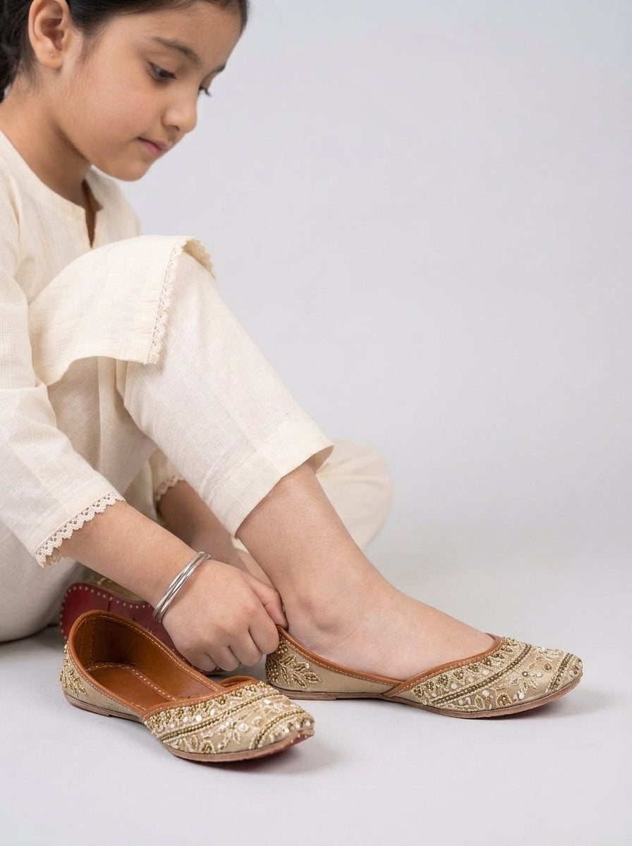 Embroidered Kids Khussa
