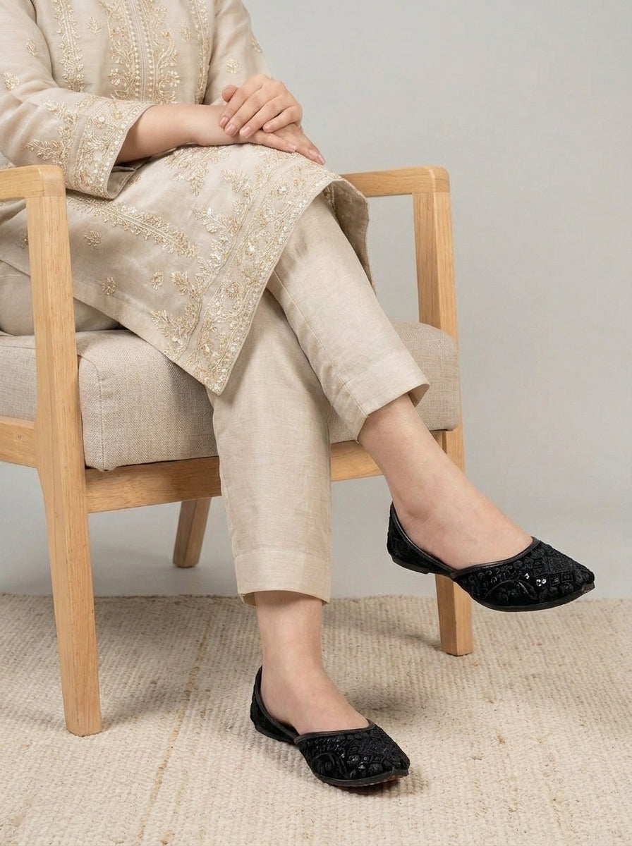 Valvet embroidered Khussa
