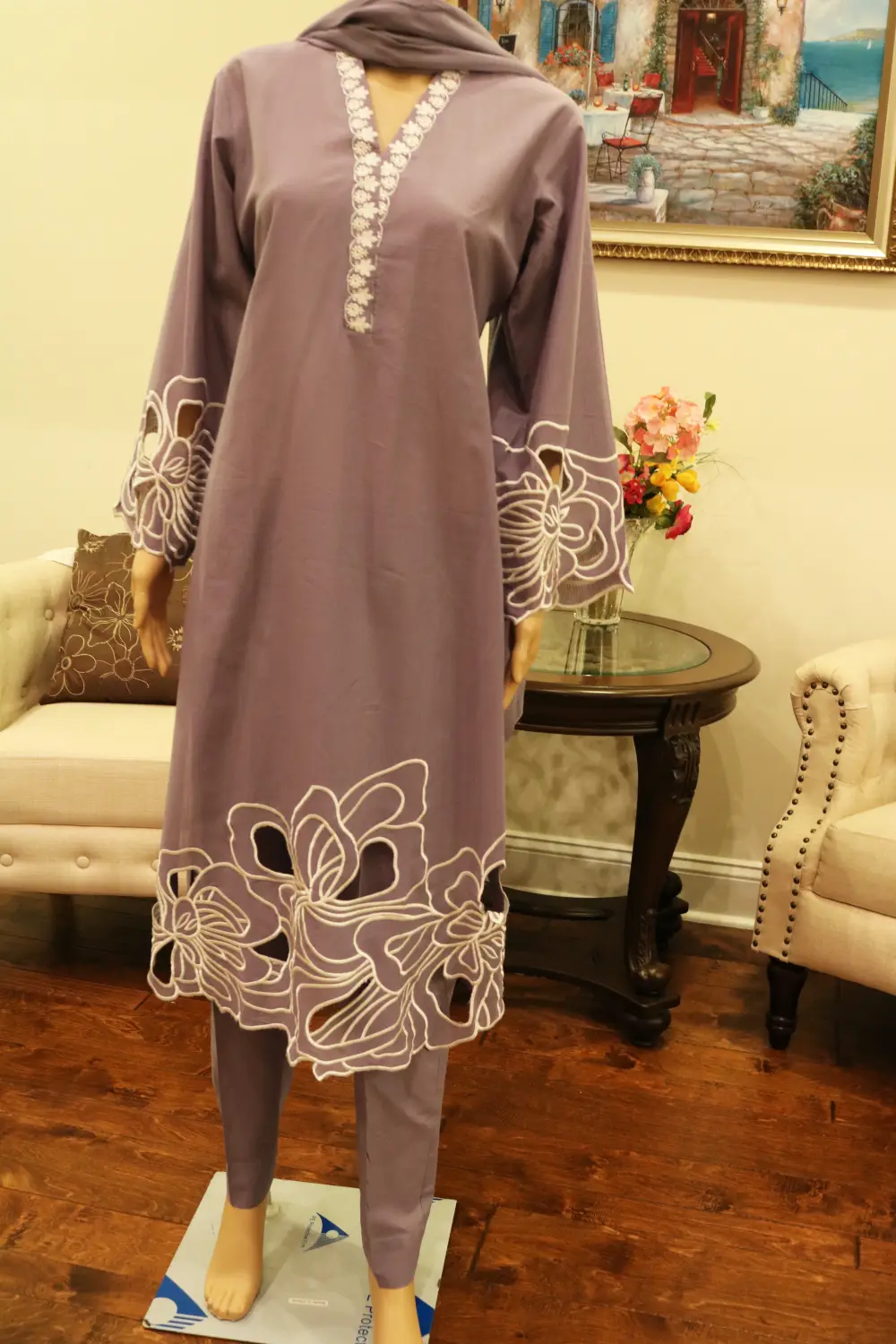 3Pcs Linen With Fascinating Embroidered and Cutwork - Purple