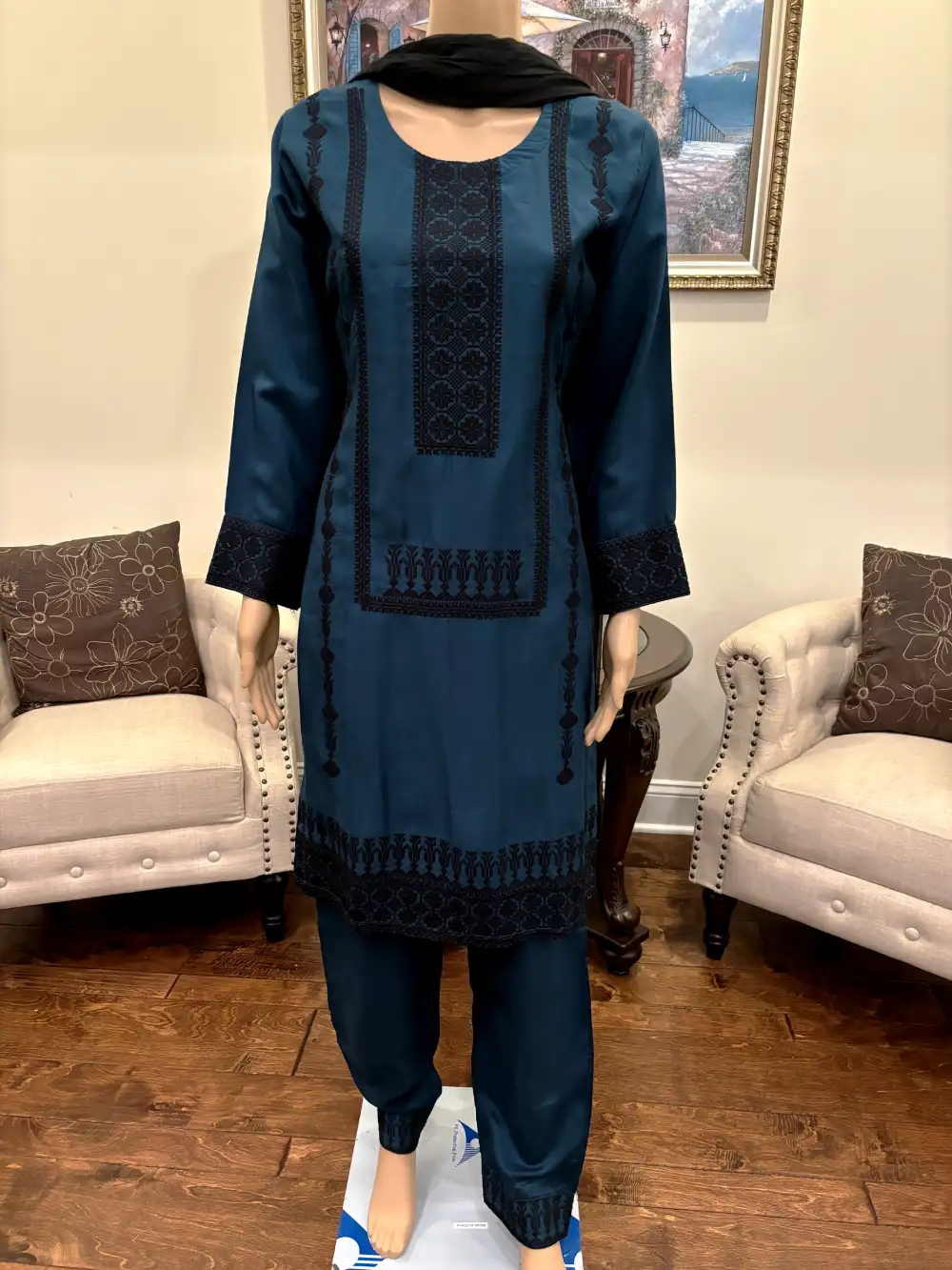 3pc embroidered Lawn dress